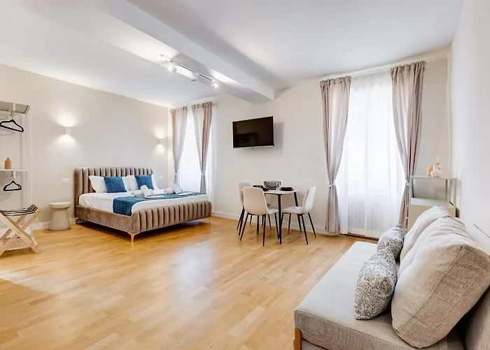 Vivilo Collection - Loft Santo Spirito Apartment *