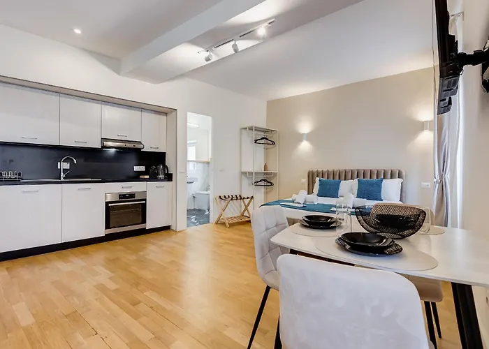 Vivilo Collection - Loft Santo Spirito Apartment *